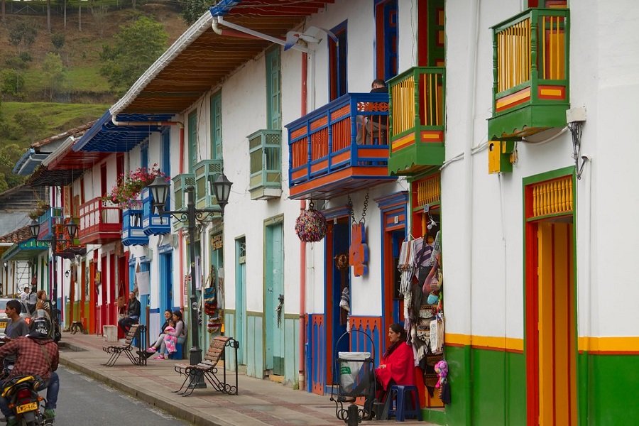 Le village de Salento en Colombie avec ses maisons colorées